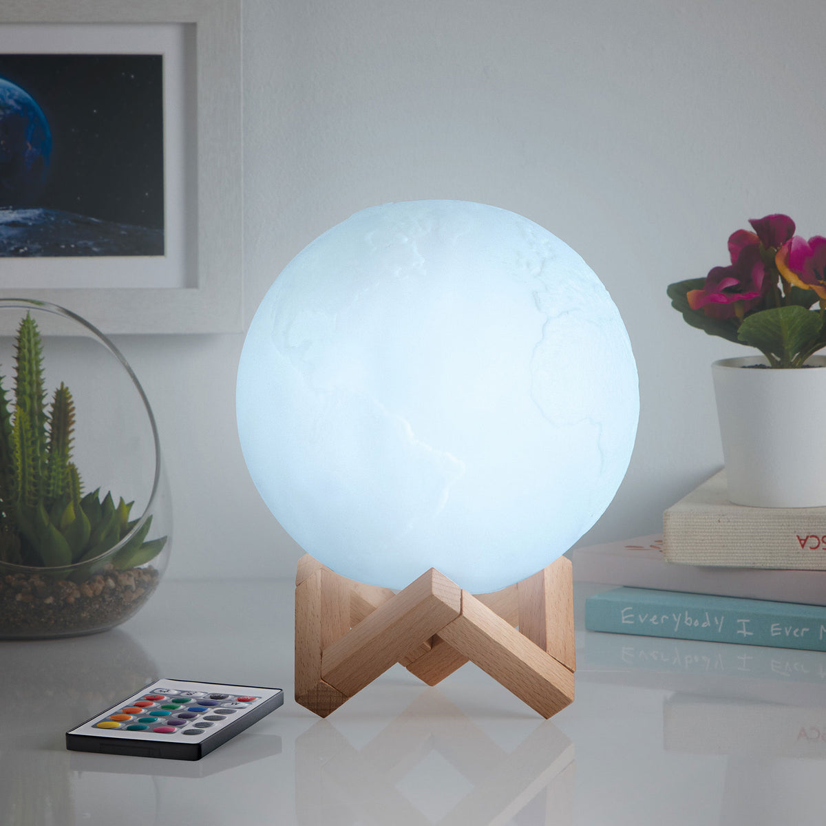 Multi color Earth light
