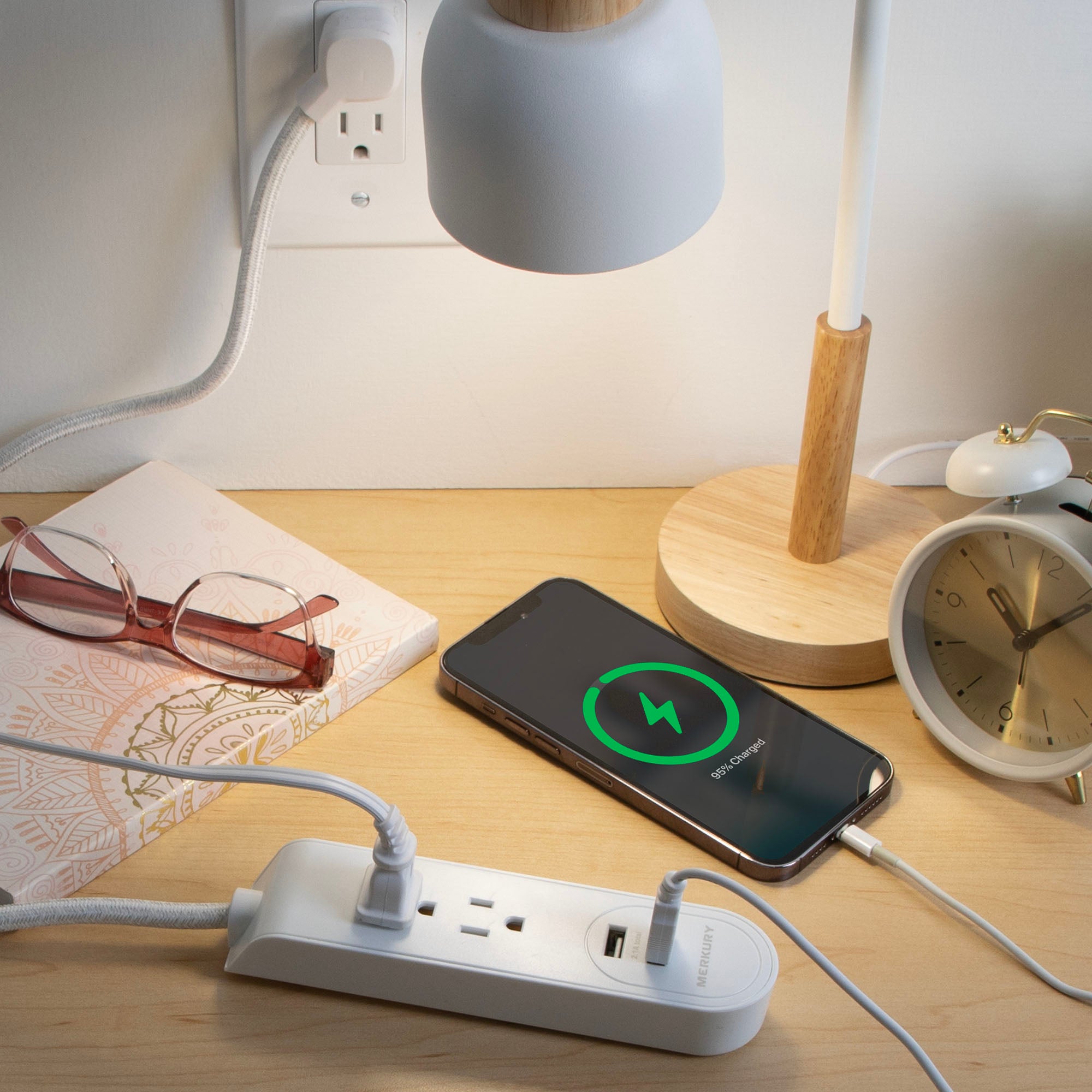2 AC + 2 USB 2.1A 3 Ft Fabric Power